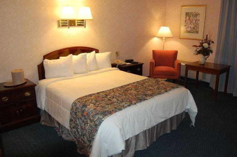 Best Western Plus Chelmsford Inn Exterior foto